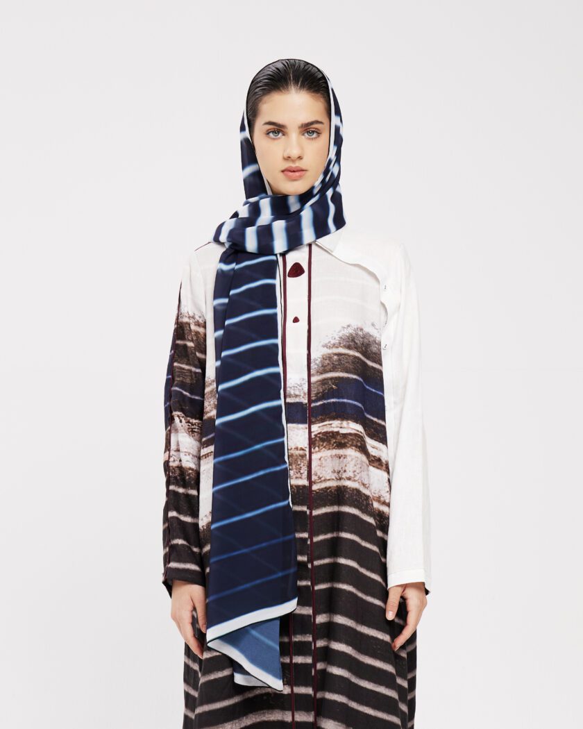Singled Printed Abaya - Image 4