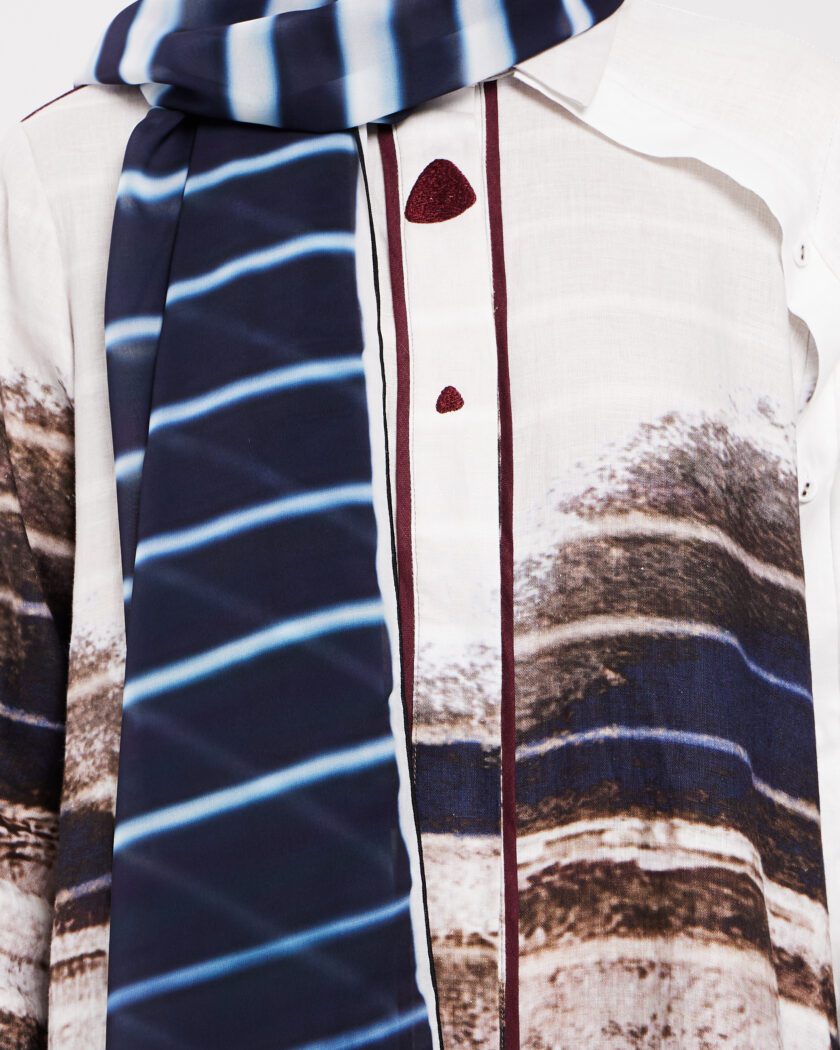 Singled Printed Abaya - Image 5