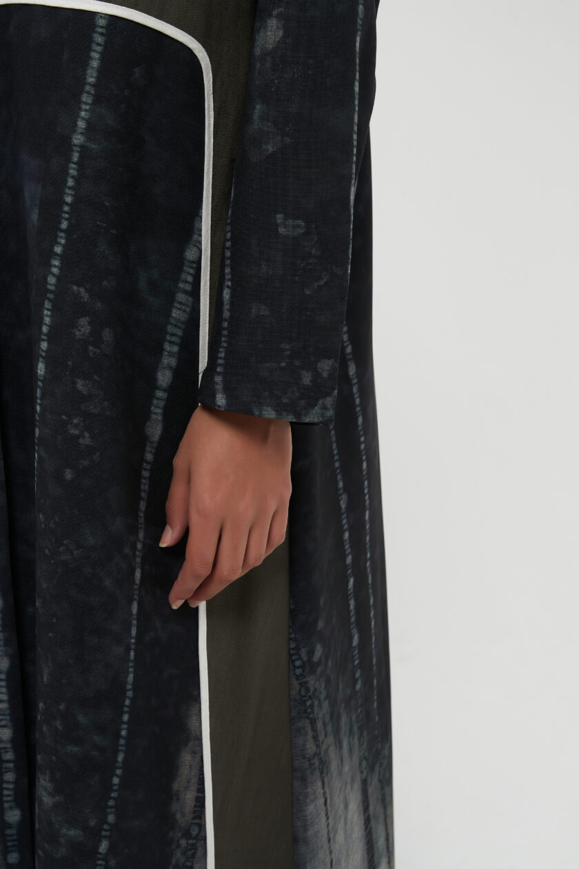 Belt-Like Abaya - Image 4