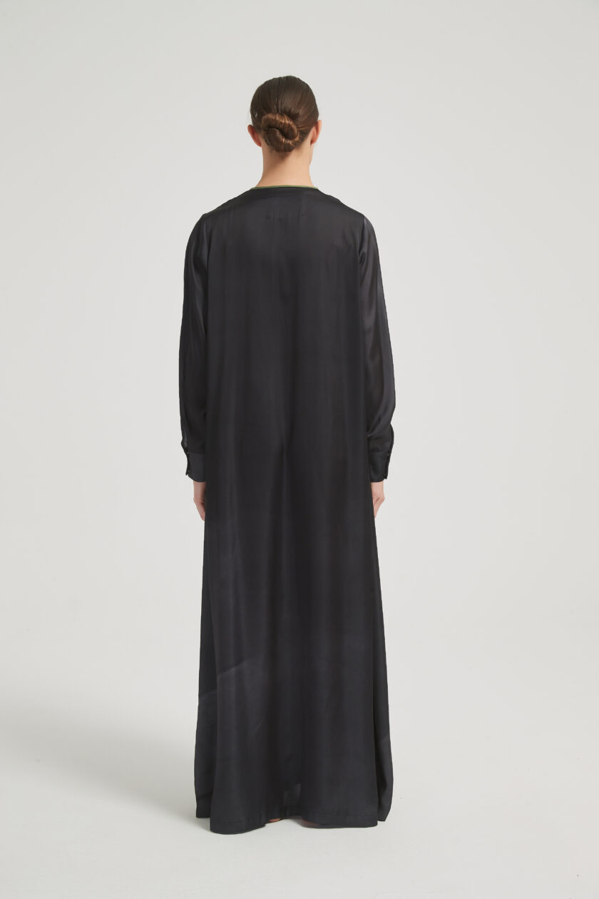 T-Shirt Striped Abaya with Long Black Dress - Image 4