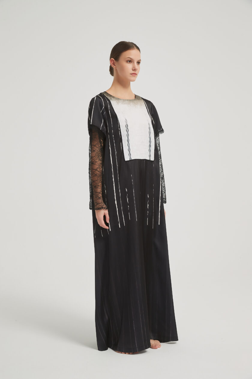 White on Black Abaya - Image 2